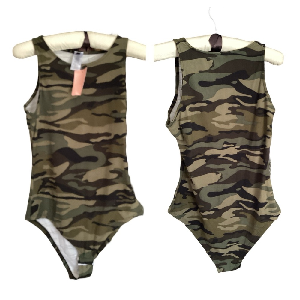 🚨Sale🚨 NWT Camouflage Sleeveless Bodysuit Size L/XL